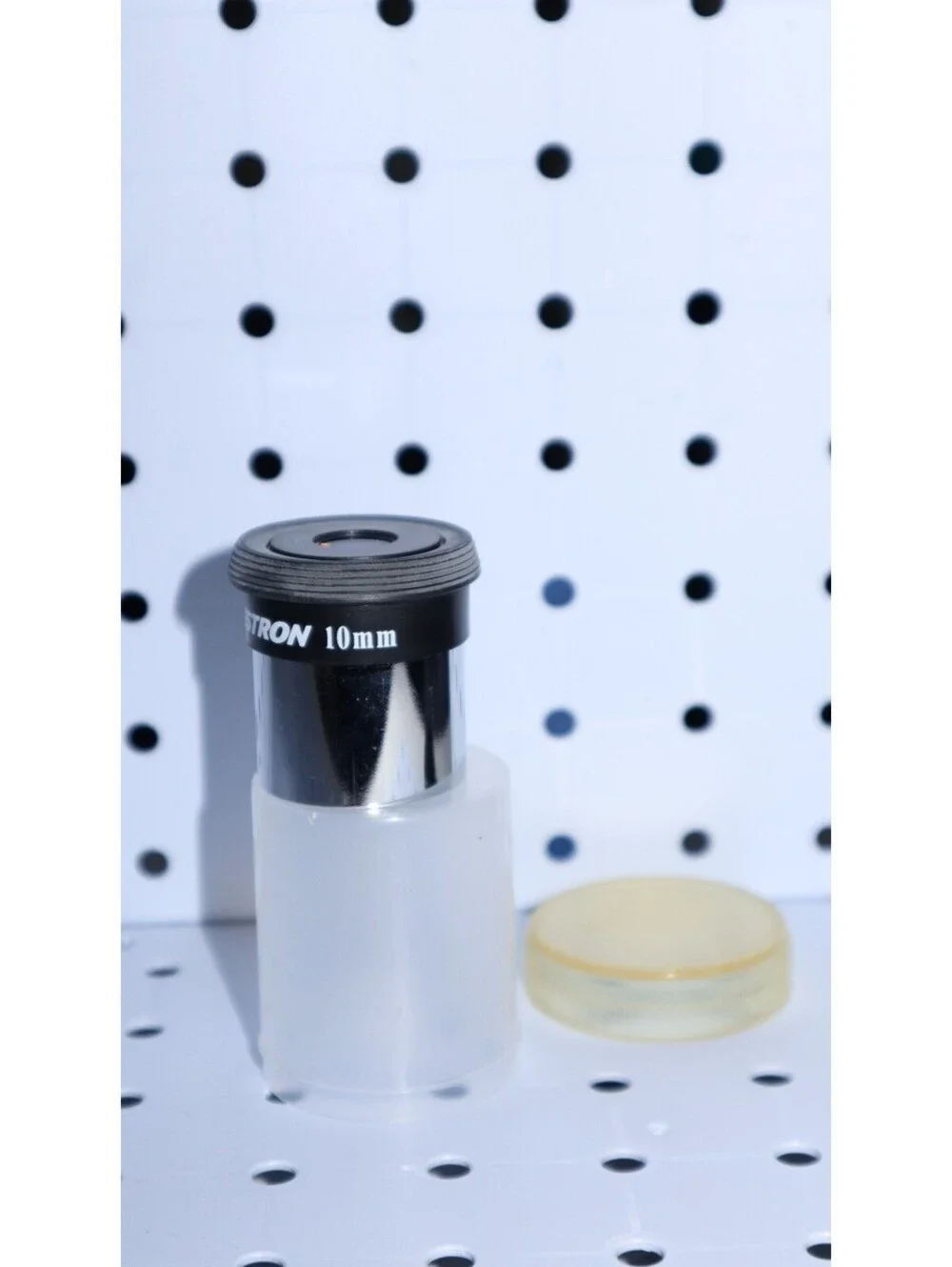 Celestron 10mm Light Weight Eyepiece For Telescope ~ With Eyeguard ~ VG